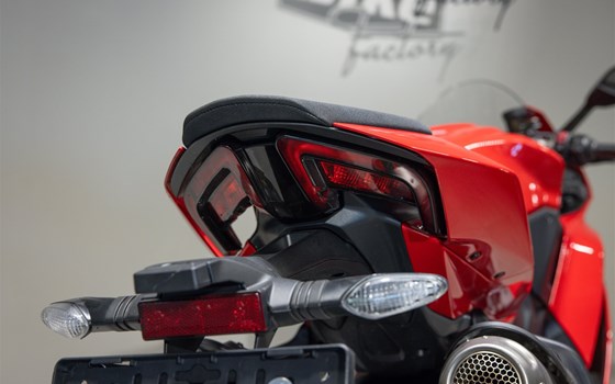 Gebrauchtmotorrad Ducati Panigale V2 - Bild 6 Gebrauchtmotorrad Ducati Panigale V2 - Bild 6