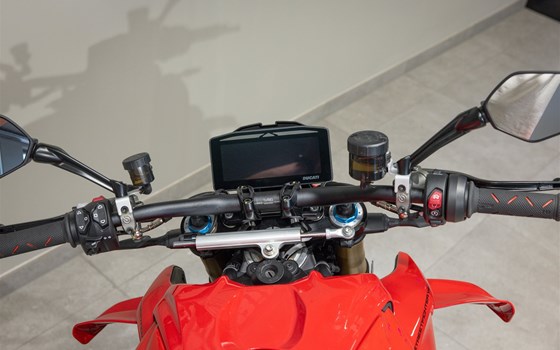 Gebrauchtmotorrad Ducati Streetfighter V4 S - Bild 6 Gebrauchtmotorrad Ducati Streetfighter V4 S - Bild 6