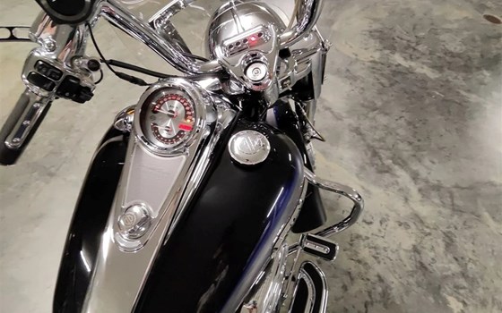 Offerta Harley-Davidson CVO Road King FLHRSE - Immagine 4