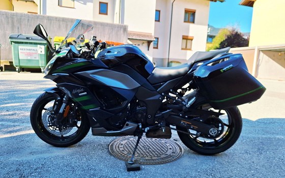 Gebrauchtmotorrad Kawasaki Ninja 1000SX - Bild 3 Gebrauchtmotorrad Kawasaki Ninja 1000SX - Bild 3