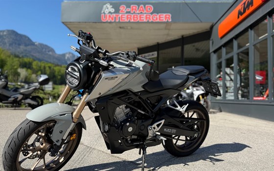 Gebrauchtmotorrad Honda CB125R - Bild 1 Gebrauchtmotorrad Honda CB125R - Bild 1