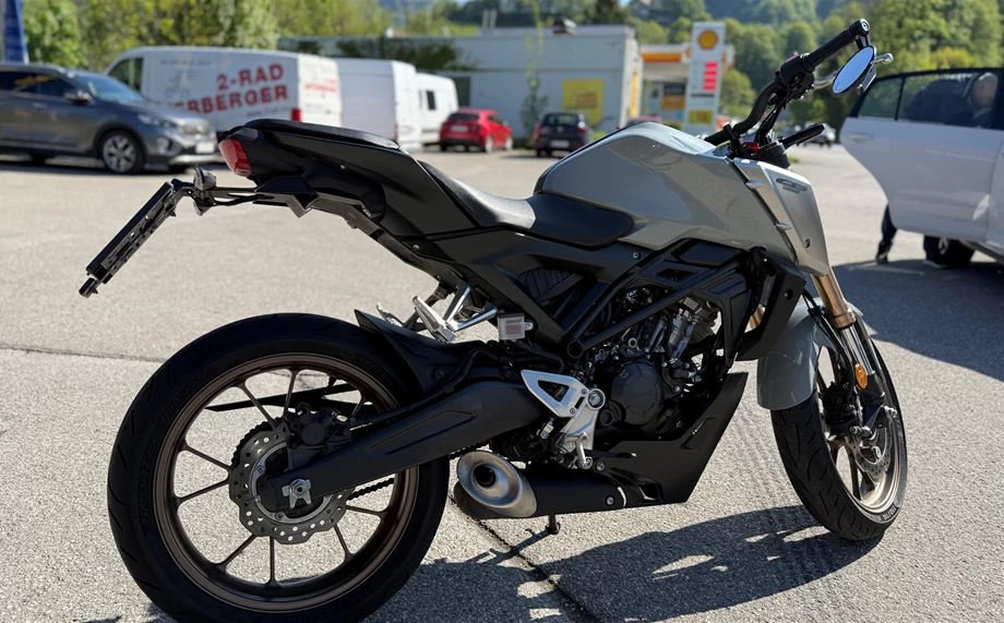 Angebot Honda CB125R Bild 3: Angebot Honda CB125R