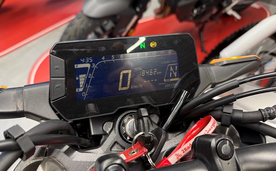 Angebot Honda CB125R Bild 6: Angebot Honda CB125R