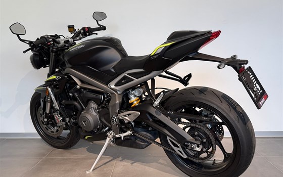 Gebrauchtmotorrad Triumph Street Triple 765 RS - Bild 7 Gebrauchtmotorrad Triumph Street Triple 765 RS - Bild 7