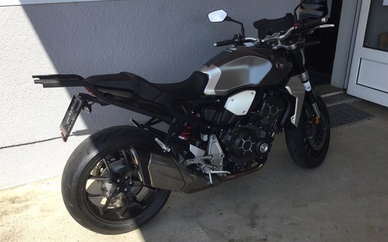 Gebrauchtmotorrad Honda CB 1000 R - Bild 4 Gebrauchtmotorrad Honda CB 1000 R - Bild 4