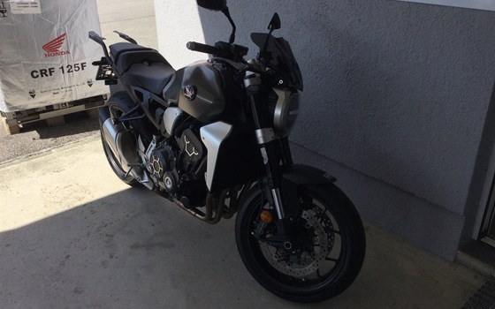 Gebrauchtmotorrad Honda CB 1000 R - Bild 5 Gebrauchtmotorrad Honda CB 1000 R - Bild 5