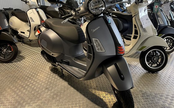 Neufahrzeug Vespa GTS 125 Super Sport - Bild 1