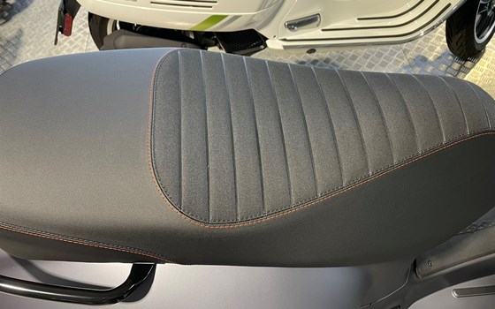 Neufahrzeug Vespa GTS 125 Super Sport - Bild 7