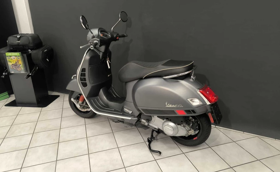 Angebot Vespa GTS 300 Super Sport Bild 4: Angebot Vespa GTS 300 Super Sport