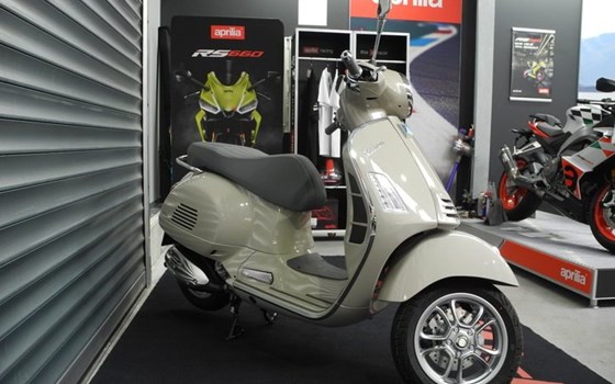 Neufahrzeug Vespa GTS 125 - Bild 7