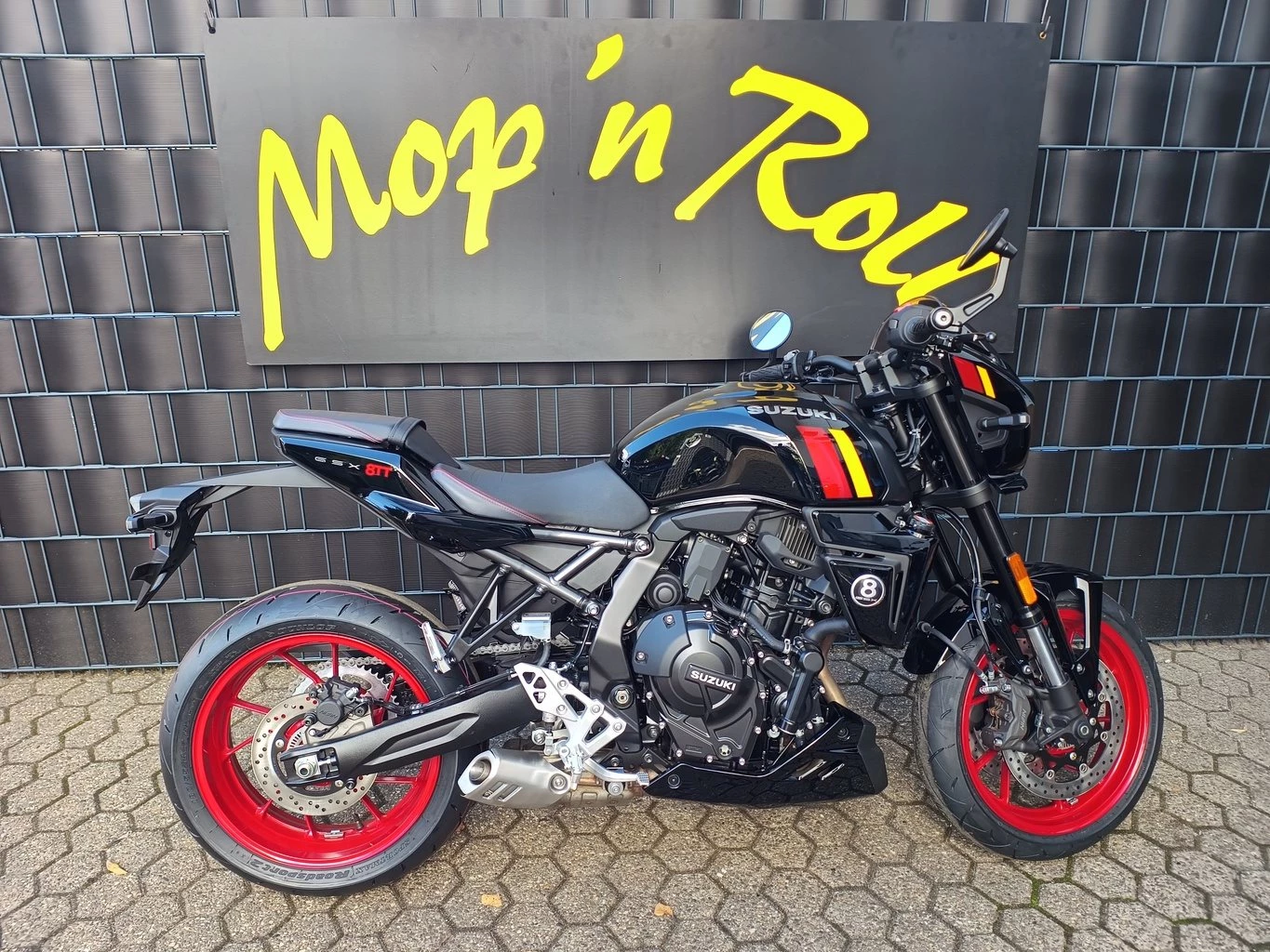 Suzuki GSX-8TT