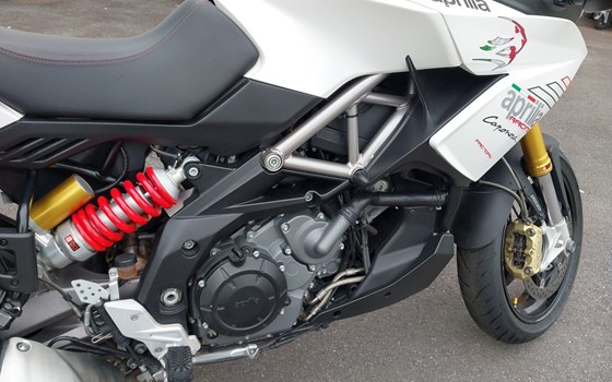 Gebrauchtmotorrad Aprilia Caponord 1200 ABS - Bild 12 Gebrauchtmotorrad Aprilia Caponord 1200 ABS - Bild 12