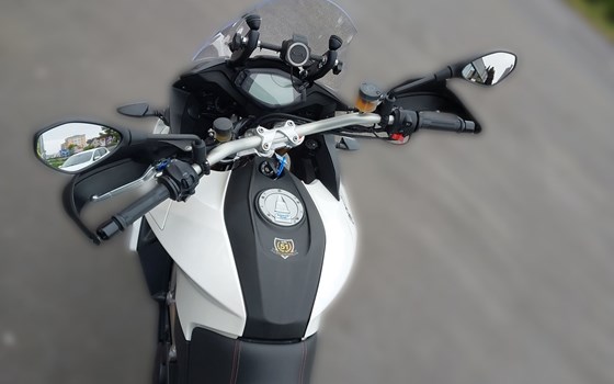 Gebrauchtmotorrad Aprilia Caponord 1200 ABS - Bild 7 Gebrauchtmotorrad Aprilia Caponord 1200 ABS - Bild 7