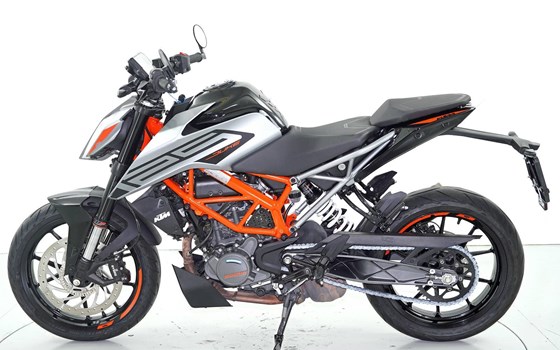 Motorrad Occasion KTM 125 Duke - Bild 5
