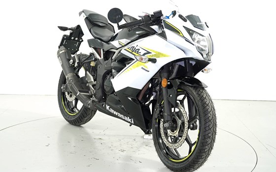 Motorrad Occasion Kawasaki Ninja 125 - Bild 2