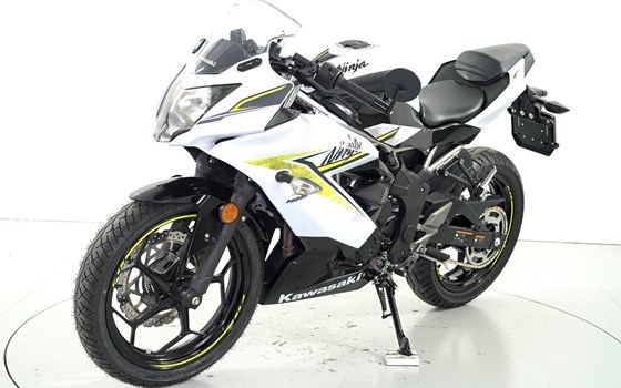 Motorrad Occasion Kawasaki Ninja 125 - Bild 3