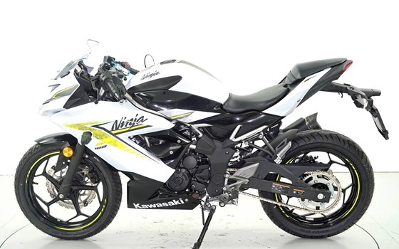 Motorrad Occasion Kawasaki Ninja 125 - Bild 5