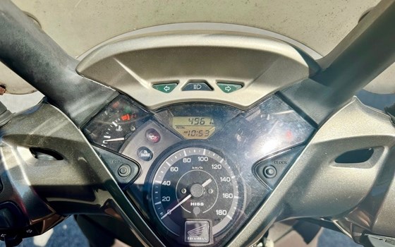 Gebrauchtmotorrad Honda SH300i - Bild 6