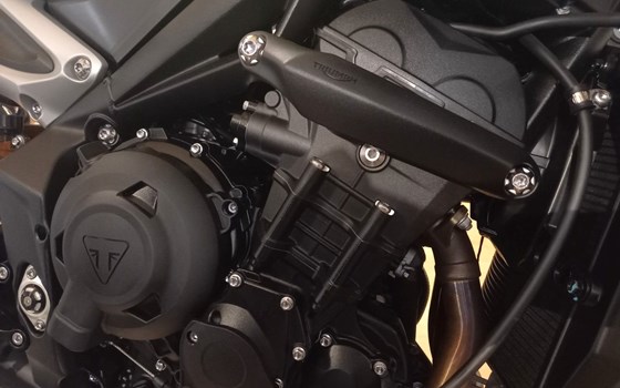 Gebrauchtmotorrad Triumph Street Triple RS - Bild 18