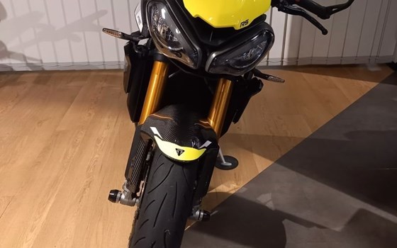 Gebrauchtmotorrad Triumph Street Triple RS - Bild 2