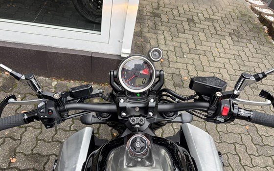 Gebrauchtmotorrad Yamaha V-MAX - Bild 10