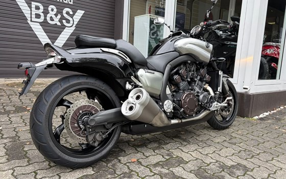 Gebrauchtmotorrad Yamaha V-MAX - Bild 3