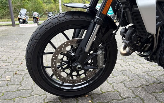 Gebrauchtmotorrad Ducati Scrambler 10° Anniversario Rizoma Edition - Bild 8