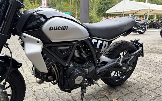 Gebrauchtmotorrad Ducati Scrambler 10° Anniversario Rizoma Edition - Bild 9