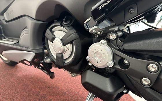 Gebrauchtmotorrad Yamaha TMAX 560 Tech Max - Bild 13