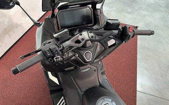 Gebrauchtmotorrad Yamaha TMAX 560 Tech Max - Bild 16