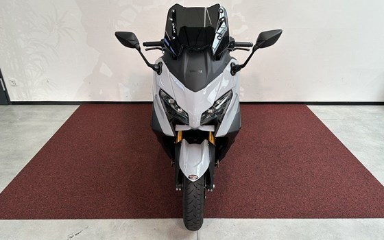 Gebrauchtmotorrad Yamaha TMAX 560 Tech Max - Bild 3