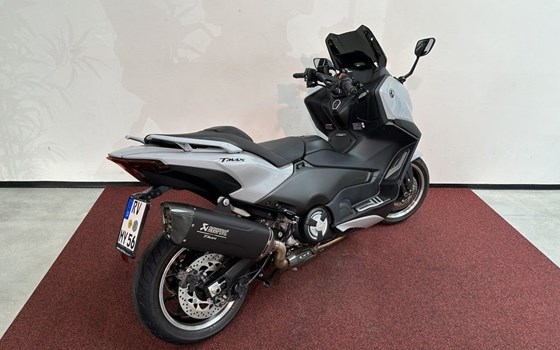 Gebrauchtmotorrad Yamaha TMAX 560 Tech Max - Bild 8