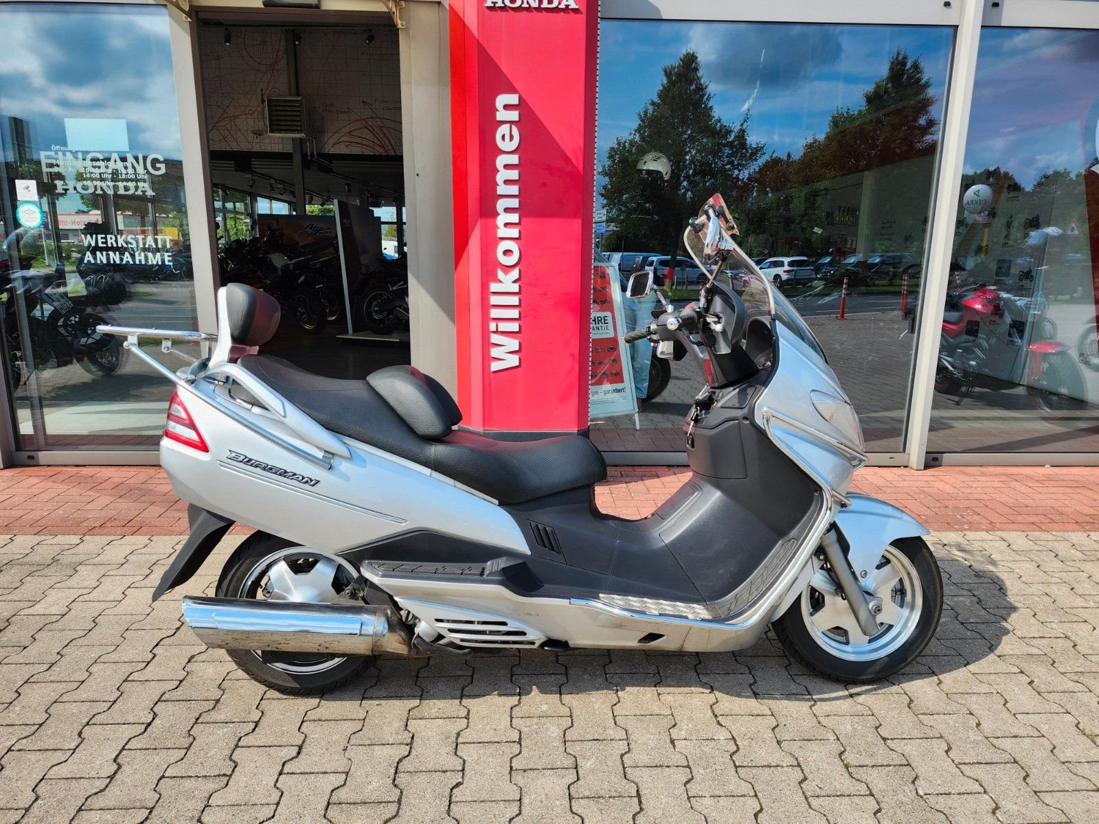 Suzuki Burgman 400