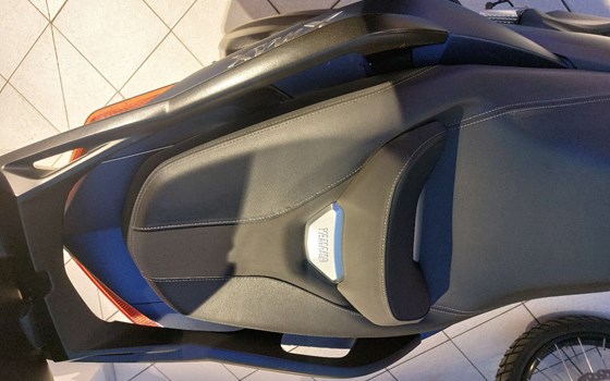 Gebrauchtmotorrad Yamaha XMAX 300 - Bild 13