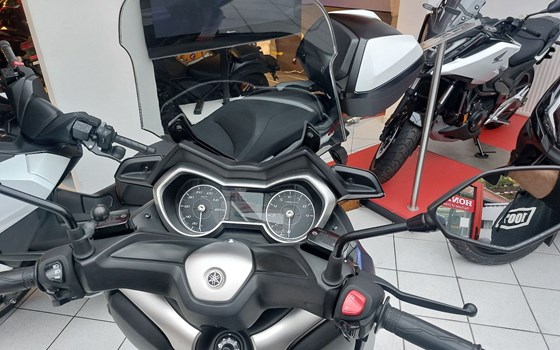 Gebrauchtmotorrad Yamaha XMAX 300 - Bild 4