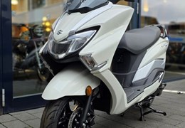 Neumotorrad Suzuki Burgman Street 125EX