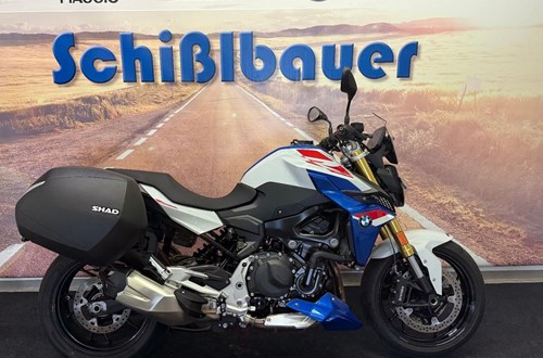 BMW F 900 R