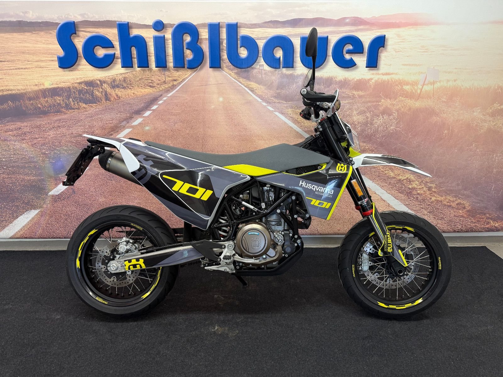 Husqvarna 701 Supermoto