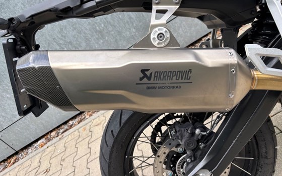 Gebrauchtmotorrad BMW F 900 GS - Bild 9