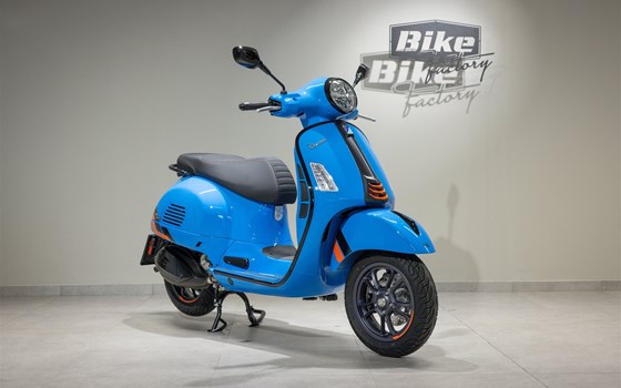 Gebrauchtmotorrad Vespa GTS 310 SuperSport - Bild 1 Gebrauchtmotorrad Vespa GTS 310 SuperSport - Bild 1