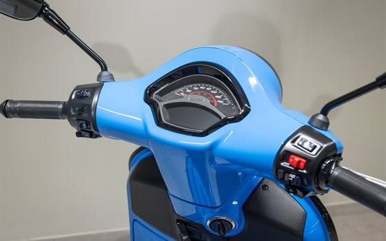 Gebrauchtmotorrad Vespa GTS 310 SuperSport - Bild 9