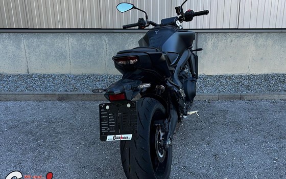 Gebrauchtmotorrad Yamaha MT-09 Y-AMT - Bild 3 Gebrauchtmotorrad Yamaha MT-09 Y-AMT - Bild 3