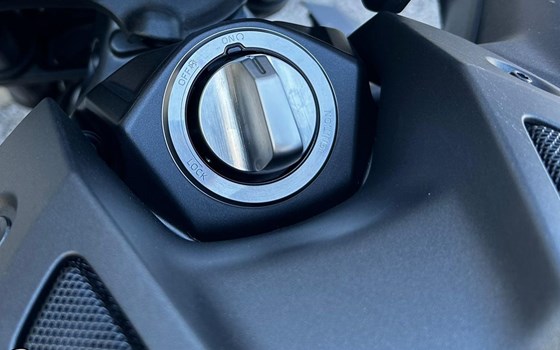 Gebrauchtmotorrad Yamaha MT-09 Y-AMT - Bild 10 Gebrauchtmotorrad Yamaha MT-09 Y-AMT - Bild 10