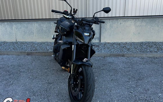 Gebrauchtmotorrad Yamaha MT-09 Y-AMT - Bild 2 Gebrauchtmotorrad Yamaha MT-09 Y-AMT - Bild 2
