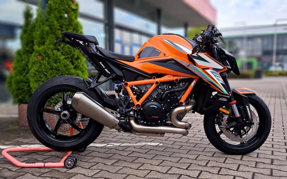 Neufahrzeug KTM 1390 Super Duke R - Bild 1