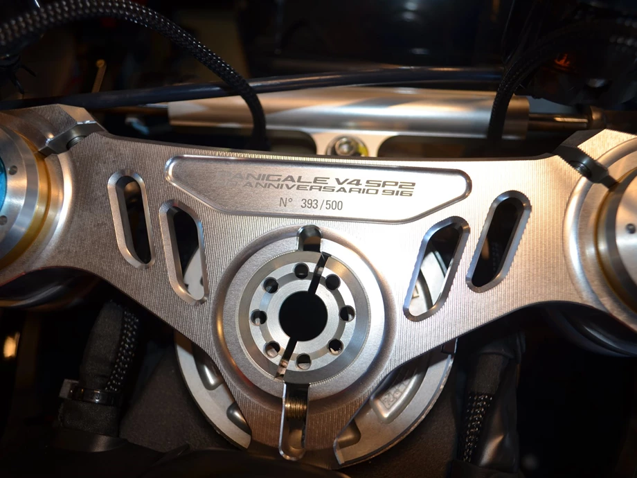 Angebot Ducati Panigale V4 SP2 30° Anniversario 916 Bild 8: Angebot Ducati Panigale V4 SP2 30° Anniversario 916