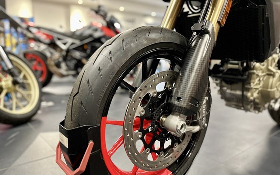 Neufahrzeug Ducati Hypermotard 698 Mono RVE - Bild 13