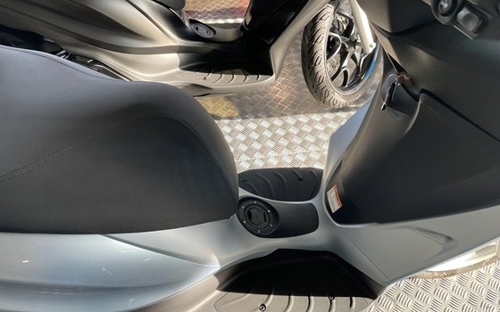 Neufahrzeug Piaggio Medley 125 - Bild 7