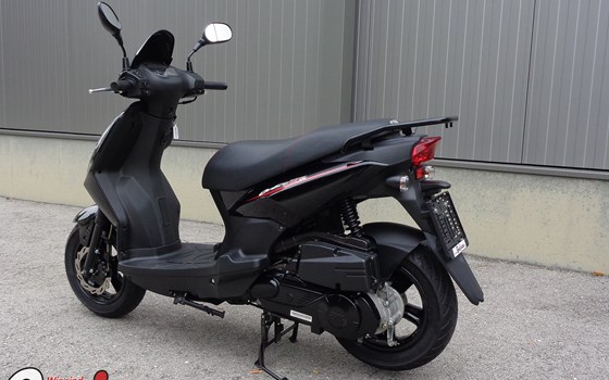 Gebrauchtmotorrad Sym Orbit 125 - Bild 2 Gebrauchtmotorrad Sym Orbit 125 - Bild 2