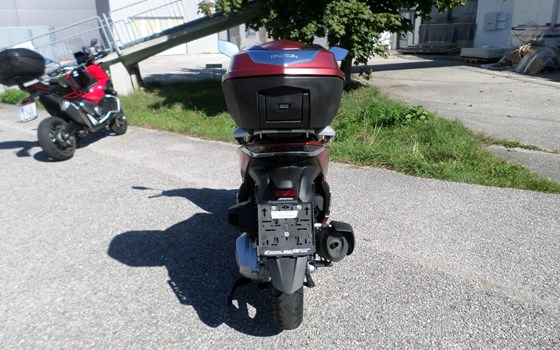 Gebrauchtmotorrad Honda SH350i - Bild 4 Gebrauchtmotorrad Honda SH350i - Bild 4
